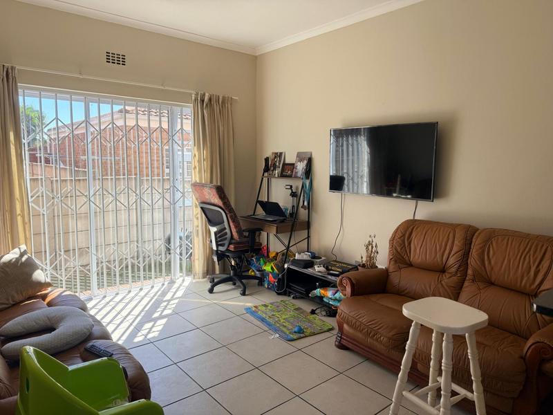 To Let 2 Bedroom Property for Rent in Labiance Estate Western Cape